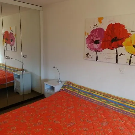 Lejlighed Appartementhaus Onyx - Zentrale, Ruhige Lage - Neu Renoviert - Mit Hallenbad - 600 Schritte Vom Bahnhof Muralto