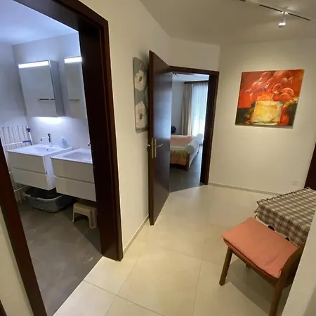Appartementhaus Onyx - Zentrale, Ruhige Lage - Neu Renoviert - Mit Hallenbad - 600 Schritte Vom Bahnhof * Muralto
